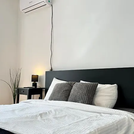 Apartment Retro On Puccini Street, Floreasca Bucharest