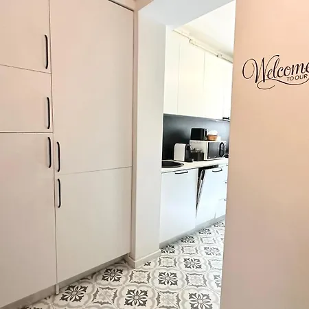 Retro On Puccini Street, Floreasca Apartment *